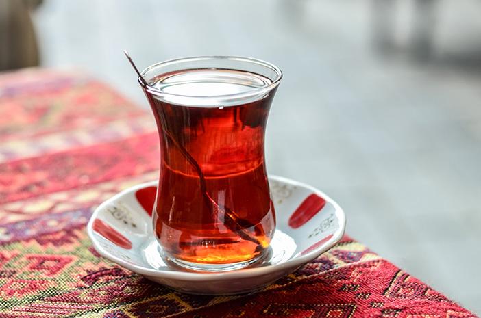 خواردنەوەی چا دوای نانخواردن چی لەجەستە دەکات؟
