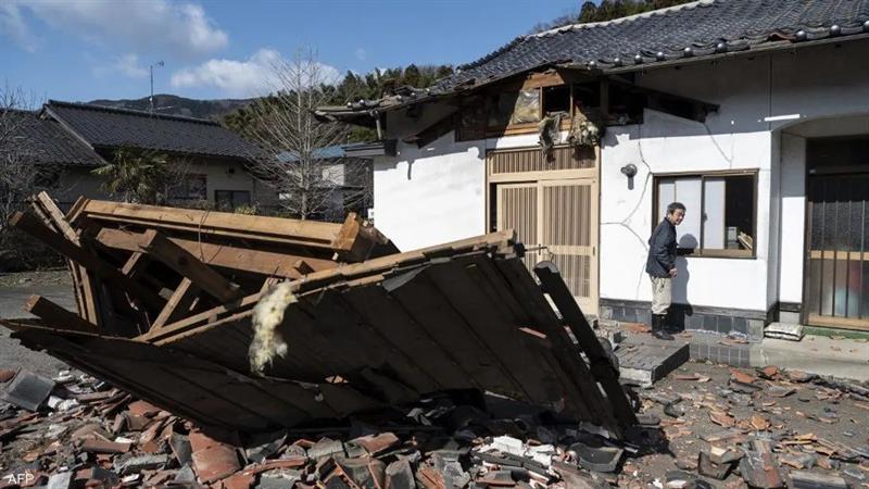 زلزال بقوة 7 درجات يضرب وسط اليابان وتحذيرات من تسونامي
