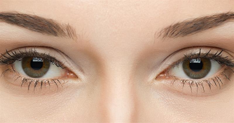 بالوثيقة.. نقابة الاطباء تمنع اجراء عمليات تغيير لون العينين