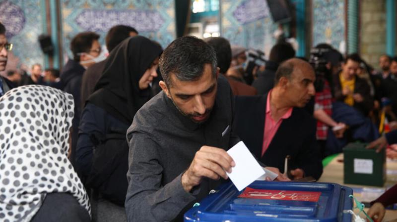 بدء فرز الأصوات في الانتخابات البرلمانية الإيرانية