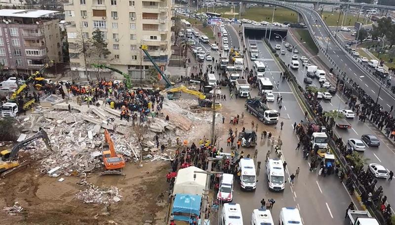 بينهم اكثر من 6 الاف اجنبي.. تركيا تعلن حصيلة ضحايا الزلزال المدمر