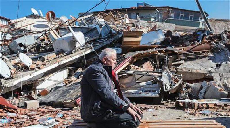 عمدة إسطنبول يشدد على أهمية الاستعداد لمواجهة زلزال محتمل قبيل الربيع
