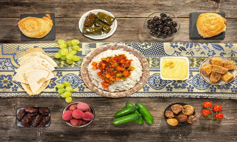 إليك نصائح هامة لتناول طعام صحي خلال شهر رمضان
