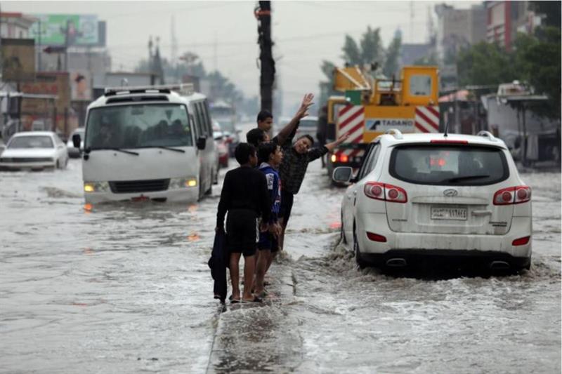 أمين بغداد يعلن عن تشكيل غرفة عمليات للسيطرة على مياه الأمطار في العاصمة
