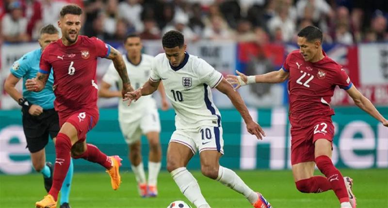 إنجلترا تتفوق على صربيا بأداء غير مقنع في بطولة اليورو