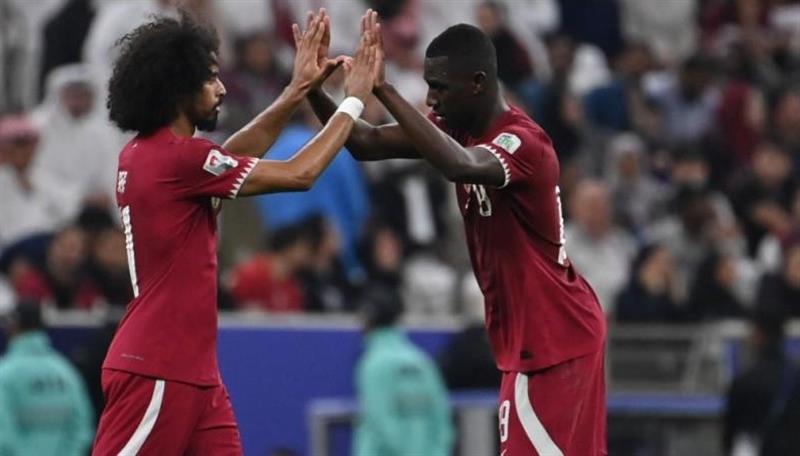 بعد فوزها على طاجيكستان.. قطر الأولى بتأهلها للدور الـ16 في كأس آسيا 
