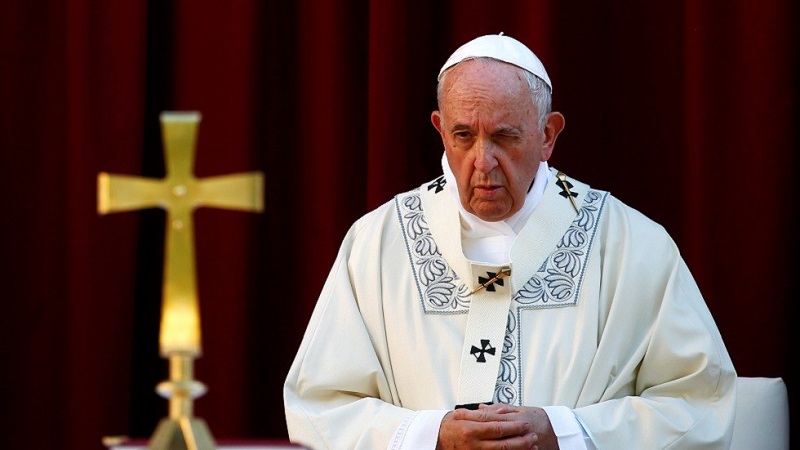 بابا الفاتيكان يدعو إلى الحوار وإنهاء الصراع في أفغانستان


