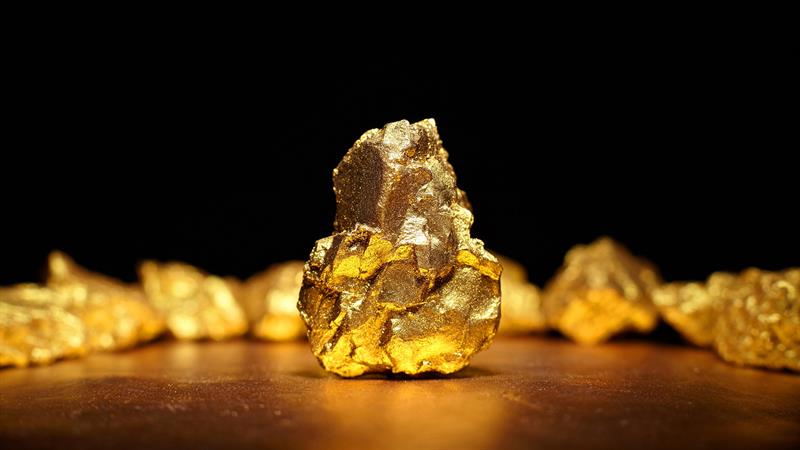 ارتفاع أسعار الذهب يقترب من أعلى مستوى في أسبوع مع تراجع الدولار
