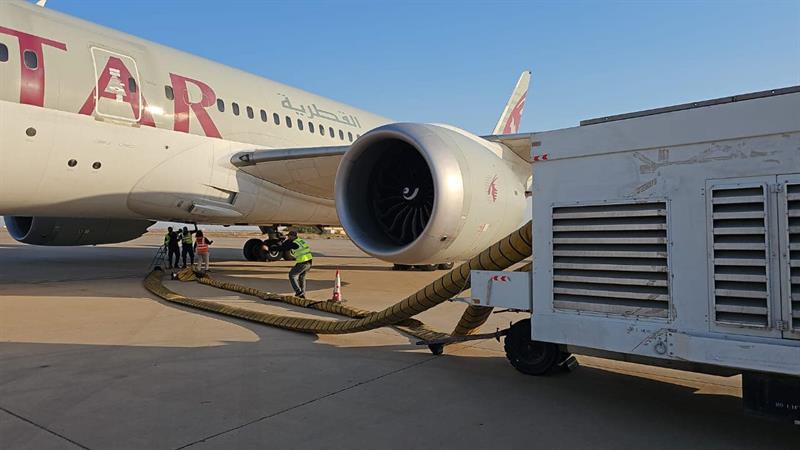 وزير النقل يثني على سرعة التعاطي مع الهبوط الاضطراري لطائرة قطرية في مطار البصرة
