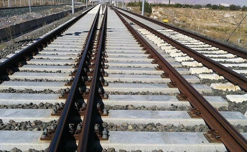 إيران تعلن عن مد خط سككي يوصل إلى إقليم كوردستان العراق