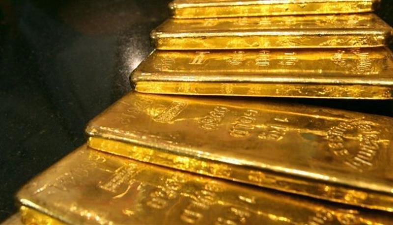 الذهب يرتفع قبل صدور محضر الفيدرالي الأمريكي
