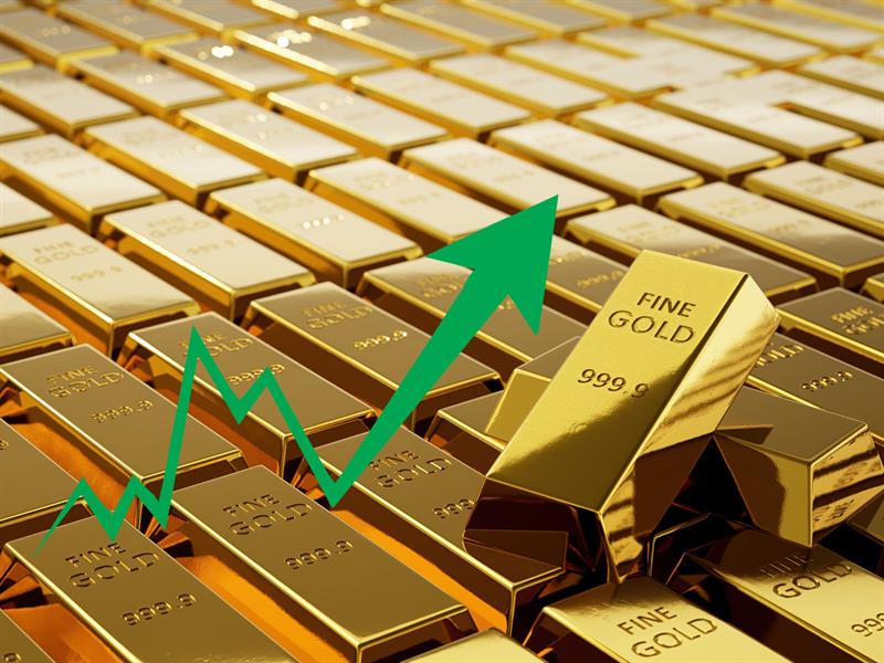 الذهب يرتفع بدعم من تراجع الدولار والتوتر بالشرق الأوسط
