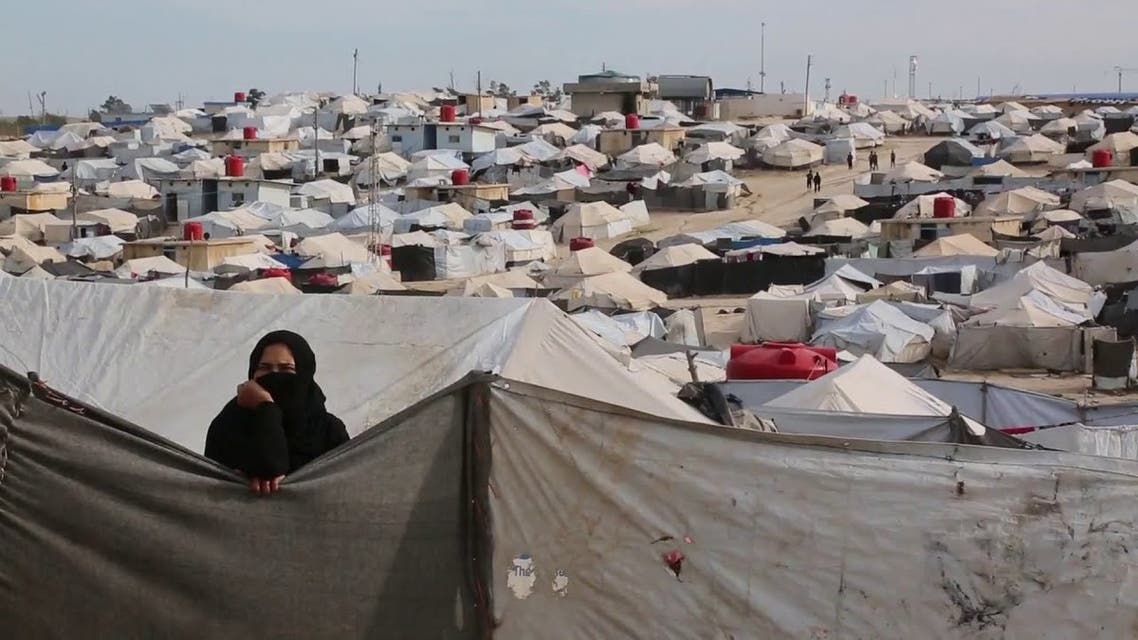 ماذا تعرف عن مخيم 'روج' الأكثر خطورة.. كيف يتحركن نساء داعش فيه!

