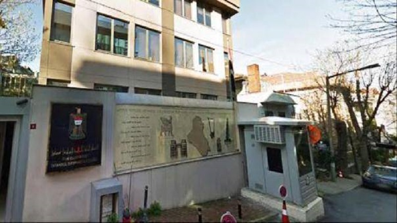 انقطاع الكهرباء داخل القنصلية العراقية في تركيا يتسبب بتعطيل معاملات المواطنين (فيديو)
