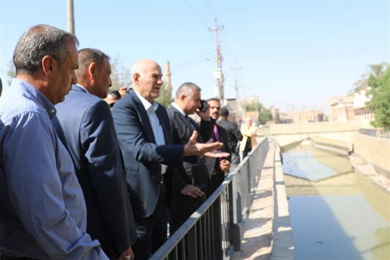 وزير الموارد المائية يوجه بتطوير نهري العشار والخندق في البصرة
