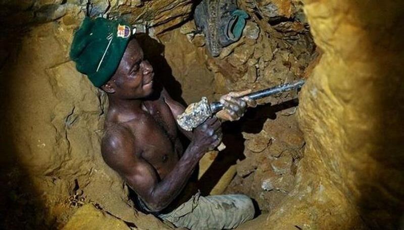مصرع أكثر من 70 شخصا في انهيار منجم للذهب في غرب مالي
