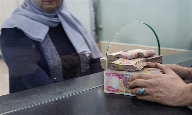 مستشار السوداني: تطبيق آلية بيع الدولار في المصارف تشكل توجها عمليا صحيحا