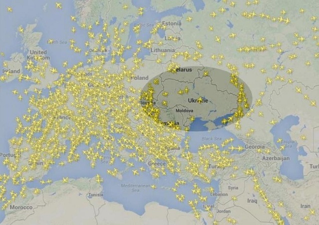 بعد اعلان روسيا الحرب..تحذير للطائرات من التحليق فوق أوكرانيا 
