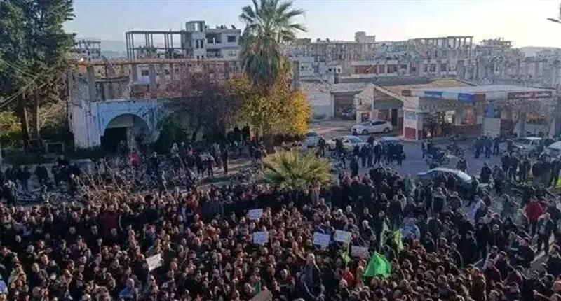اشتباكات ومظاهرات غاضبة تثير فتنة حرب اهلية في المحافظات السورية 
