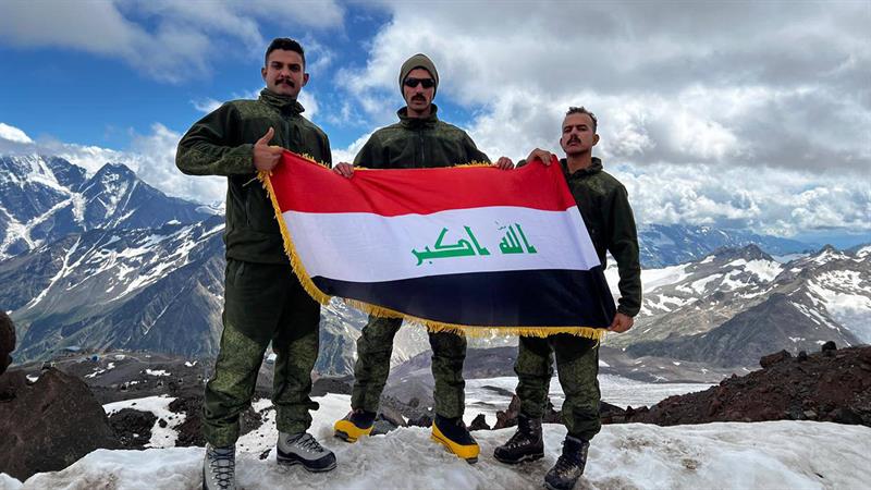 بمشاركة 15 دولة.. القوات الخاصة تتسلق عاشر أعلى قمة جبلية في العالم
