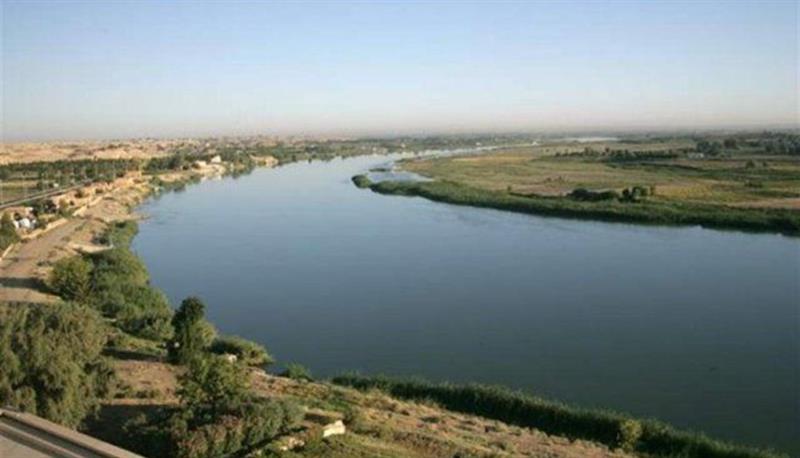 وزير الموارد يطمئن العراقيين عن وضع دجلة والمياه ستكون 