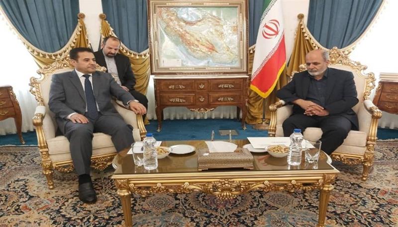 الاعرجي لاحمديان: العراق ملتزم بالاتفاقات الامنية مع ايران
