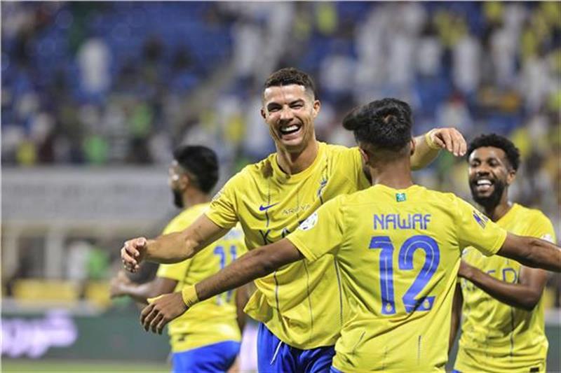رونالدو يقود النصر لفوز جديد على الطائي في الدوري السعودي
