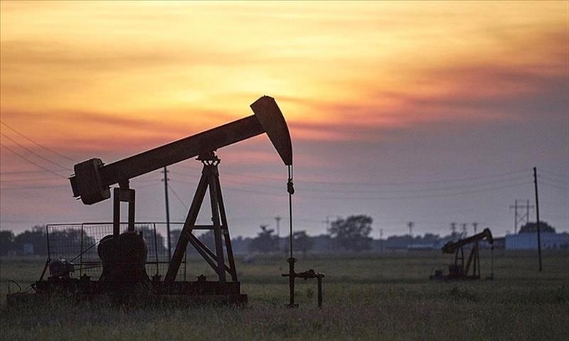 تراجع اسعار النفط وسط مخاوف من احتمال قيام مجلس الاحتياطي الأمريكي