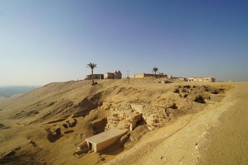 اكتشاف مقبرة صخرية جديدة في مصر