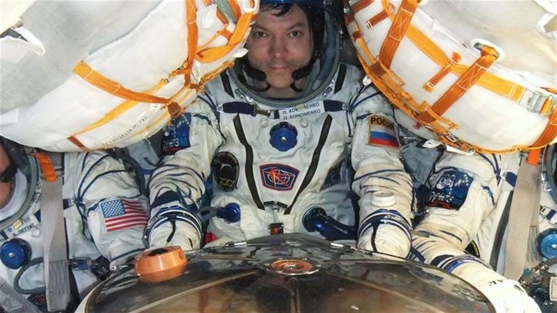 رائد فضاء روسي يسجل رقما قياسيا عالميا لأطول فترة قضاها رائد فضاء خارج الأرض
