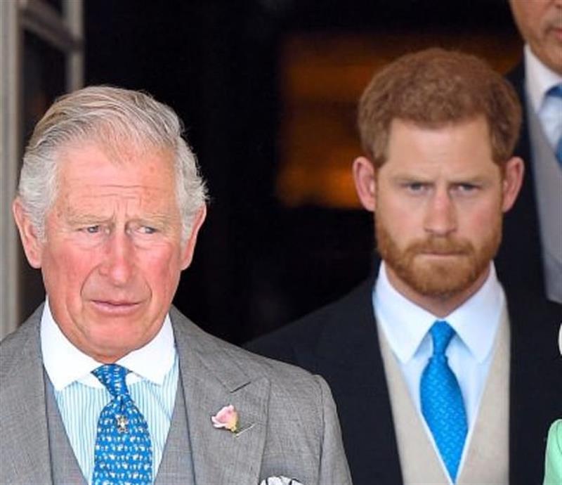 الأمير هاري يزور والده تشارلز المصاب بالسرطان
