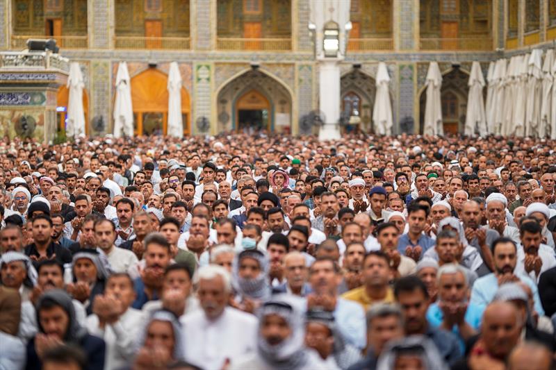 خطيب صلاة العيد في كربلاء يدعو الحكومة للوفاء بوعودها ومعالجة مشكلتي السكن والكهرباء