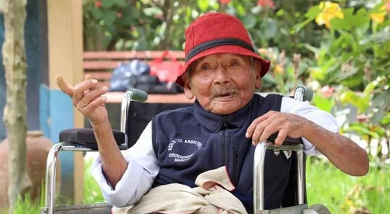 أكبر معمر في العالم.. مارسيلينو أباد من بيرو يحتفل بعيد ميلاده الـ124
