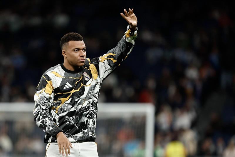 داهاتی مباپێ لە ساڵی 2025چەندە؟