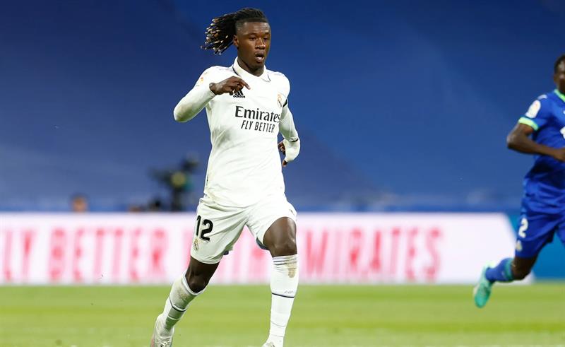 کاماڤینگا تووشی پێکانبووە