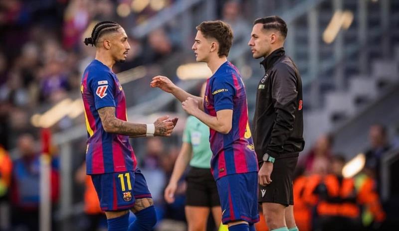 گاڤی: کاتی زۆر سەختم تێپەڕاندووە بەهۆی پێکانەکەمەوە
