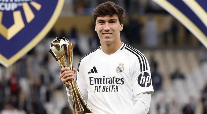 ریاڵ گارسیا دەفرۆشێت و چەند یانەیەک هەوڵی بۆ دەدەن