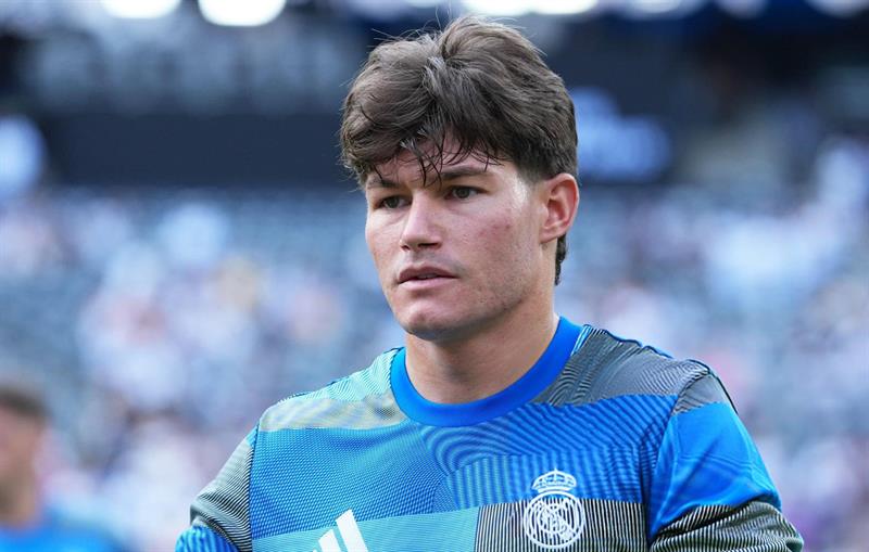 ریاڵ مەدرید فرۆشتنی فران گارسیای رەتکردەوە