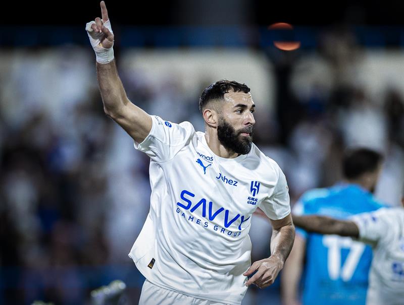 داهاتووی کەریم بنزیمە لە مەترسیدایە