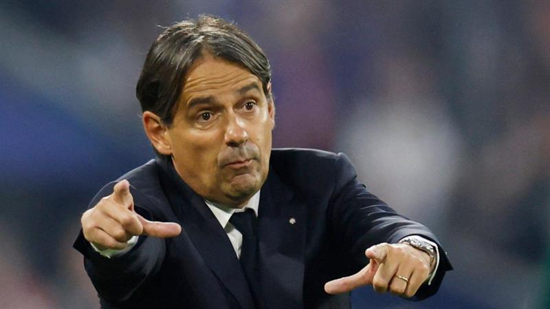 ئینزاگی: هاندەران دەبێت پشتگیریمان بکەن

