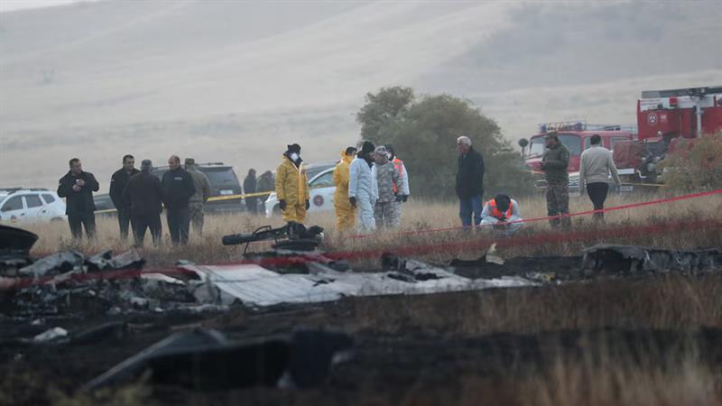 فڕۆکەیەکی تورکیا کەوتەخوارەوە و ٢٠ کەس گیانیان لەدەستدا


