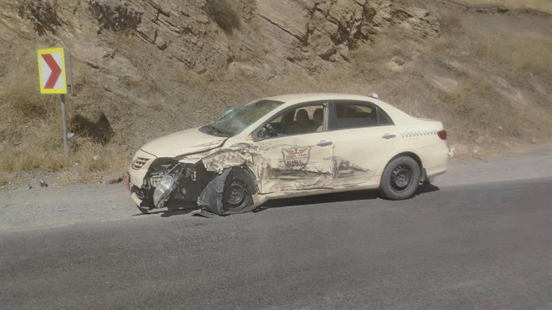 لە رووداوێکی سەختی هاتووچۆدا سێ کەس برینداربوون

