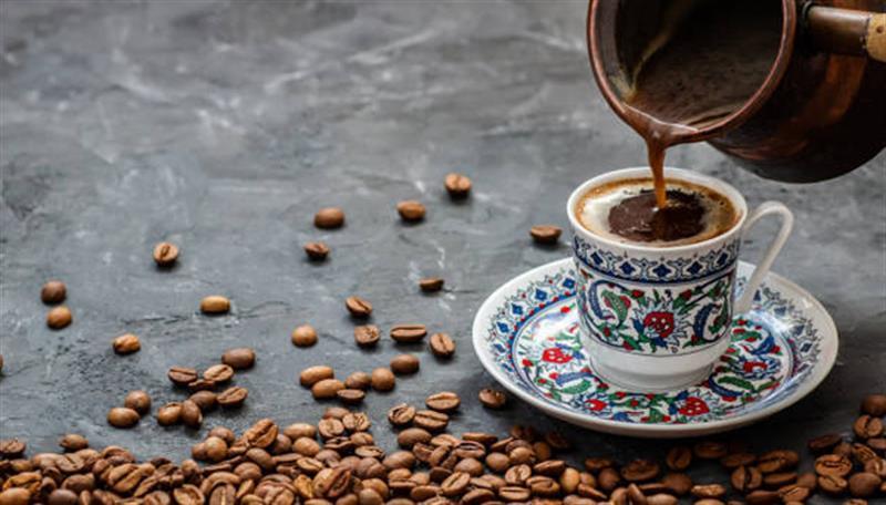 چی بەسەر جەستەتدا دێت کاتێک زیاتر لە دوو کوپ قاوە دەخۆیتەوە؟
