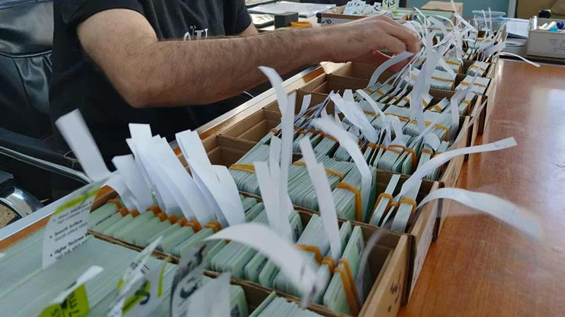 کۆمیسیۆن: زیاتر لە ملیۆنێک کارتی دەنگدان وەرنەگیراونەتەوە

