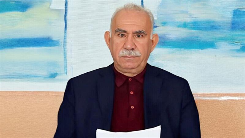 سێ کاتژمێر لە ئیمراڵی...