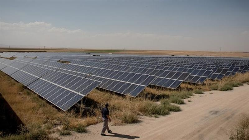 عێراق: پلانی بەرهەمهێنانی کارەبا لە وزەی خۆرەوە سەرجەم پارێزگاکان دەگرێتەوە

