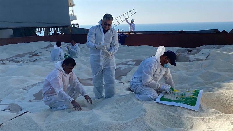 وەزارەتی بازرگانی: ٤٤ تەن برنجی ئەمەریكی گەیشتە عێراق؛ لە بەشەخۆراكدا دابەشدەكرێت
